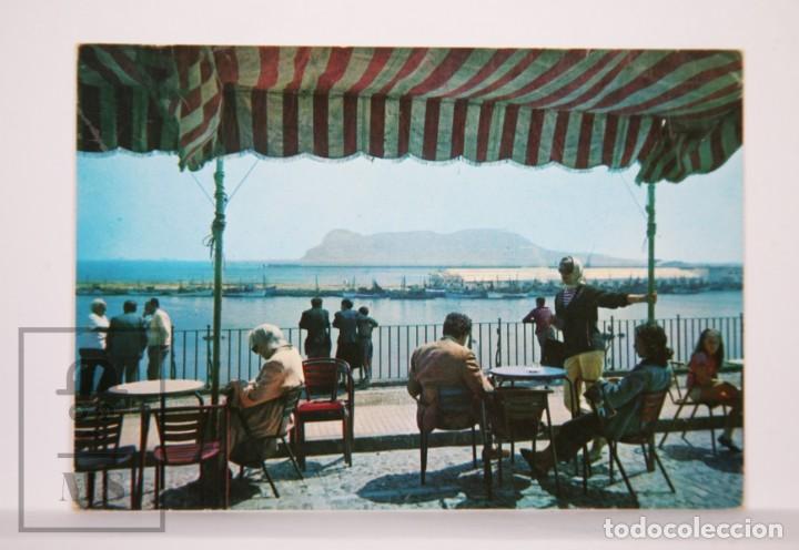 Postales: Postal en Color - Algeciras. Vista de la Bah&iacute;a y del Pe&ntilde;&oacute;n de Gibraltar. Serie II, N&uacute;m. 8176