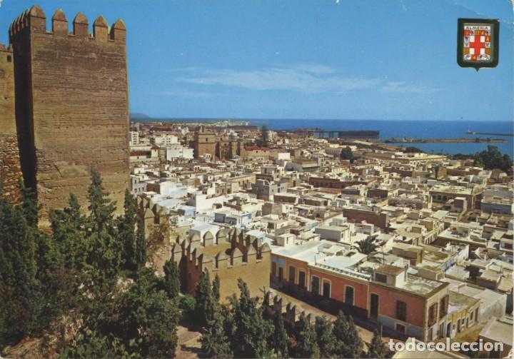 Postales: N&ordm; 14-ALMER&Iacute;A. Vista parcial y Muralla de la Alcazaba. Sin circular. Ed. DOM&Iacute;NGUEZ