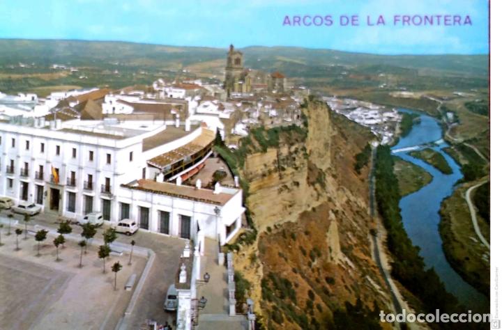 Postales: Arcos de la Frontera. 15 Plaza de espa&ntilde;a y Corte de la Pe&ntilde;a. Ed. Arribas. Nueva. Color