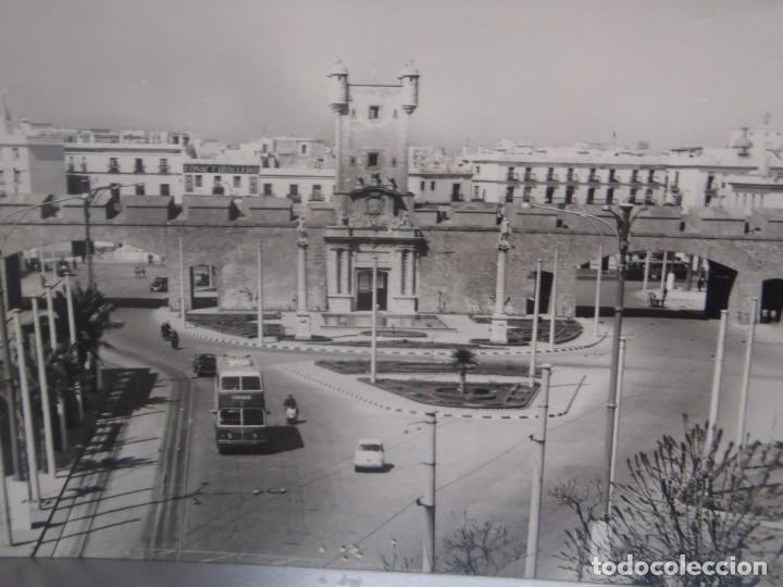 Postales: CADIZ - ENTRADA POR PUERTA DE TIERRA