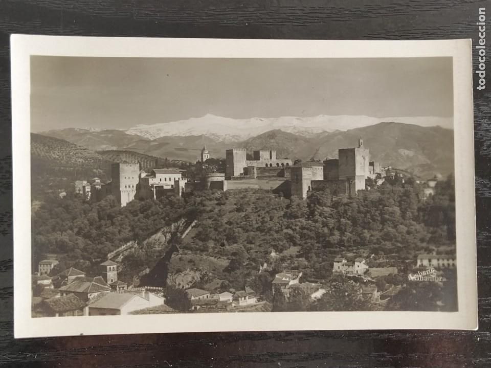 Postales: POSTAL FOTOGR&Aacute;FICA LA ALHAMBRA DE GRANADA, SIERRA NEVADA AL FONDO