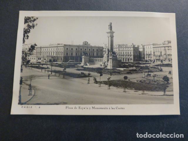 Postcards: CADIZ PLAZA DE ESPA&Ntilde;A Y MONUMENTO A LAS CORTES