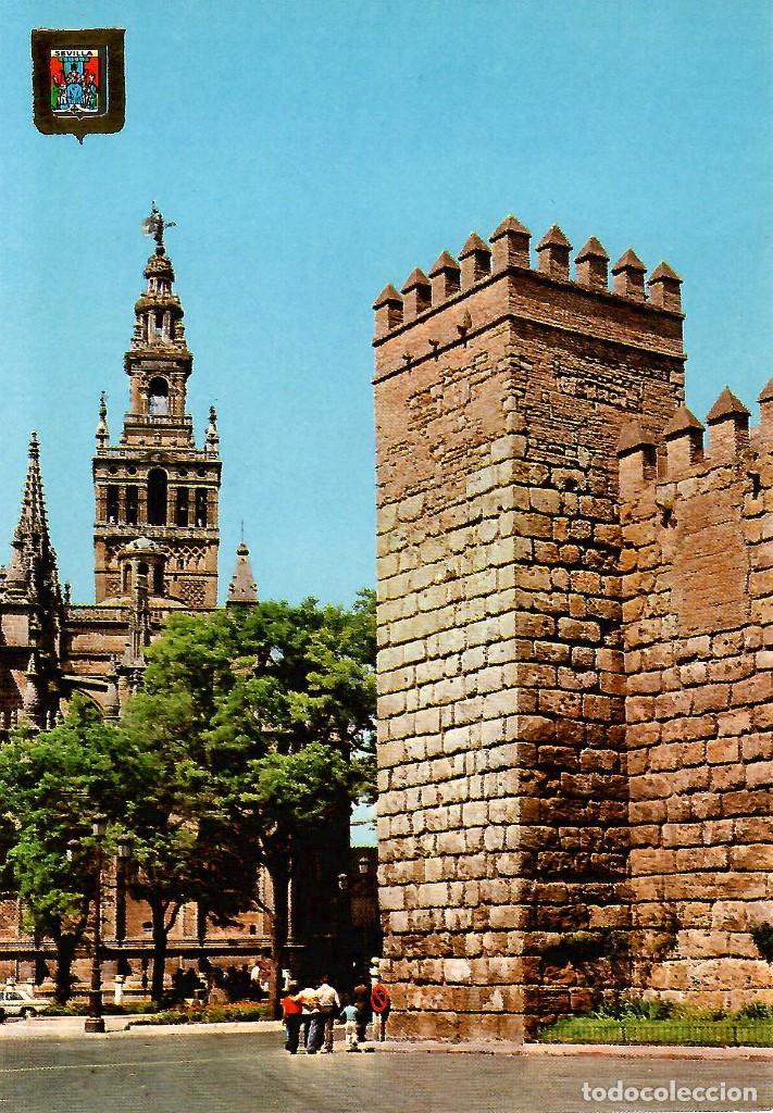 Postales: N&ordm; 47-SEVILLA. La Giralda, detalle de las murallas. Sin circular. ED. DOM&Iacute;NGUEZ