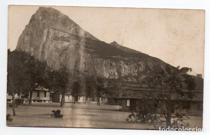 Postais: ANTIGUA POSTAL FOTOGRAFICA DEL PE&Ntilde;ON DE GIBRALTAR. SIN CIRCULAR.