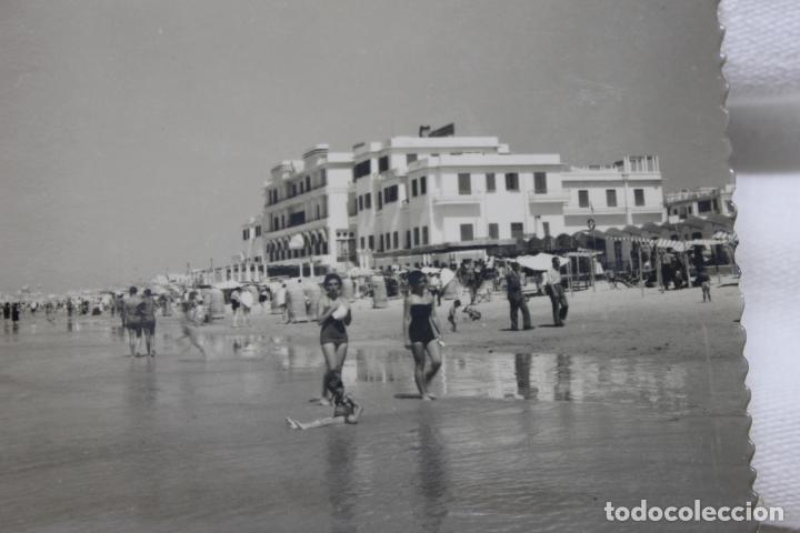 Postales: POSTAL CADIZ HOTEL Y PLAYA VICTORIA N&ordm; 36, 1960. EDICIONES SICILIA