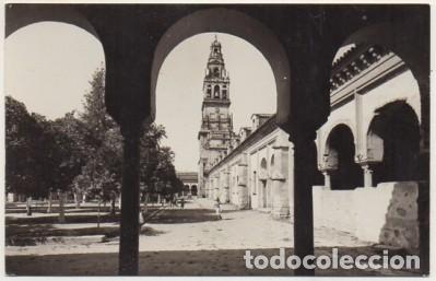 Postales: POSTAL DE CORDOBA. PATIO DE LOS NARANJOS, CAMPANARIO Y OBRERIA   P-ANCOR-738