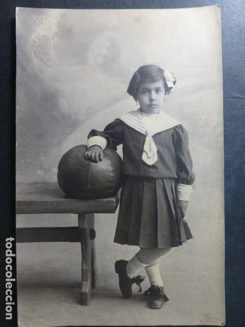 Postcards: MALAGA DAGUERRE FOTOGRAFO RETRATO DE NI&Ntilde;A CON BALON POSTAL FOTOGRAFICA