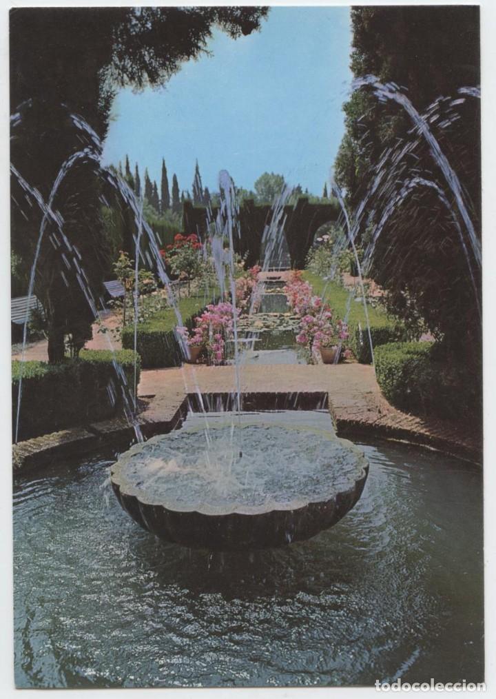 Postales: N&ordm; 235-GRANADA. Generalife. Jardines y Fuentes. Sin circular. EDICIONES ARRIBAS