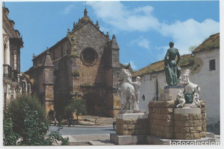 Postales: N&ordm; 15-C&Oacute;RDOBA. Monumento a Manolete e Iglesia de Santa Mar&iacute;a. Sin circular