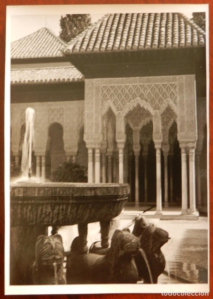 Postales: ANTIGUA FOTOGRAFIA DE LA ALHAMBRA DE GRANADA, PATIO DE LOS LEONES, MIDE 16,5 X 11,5 CMS.