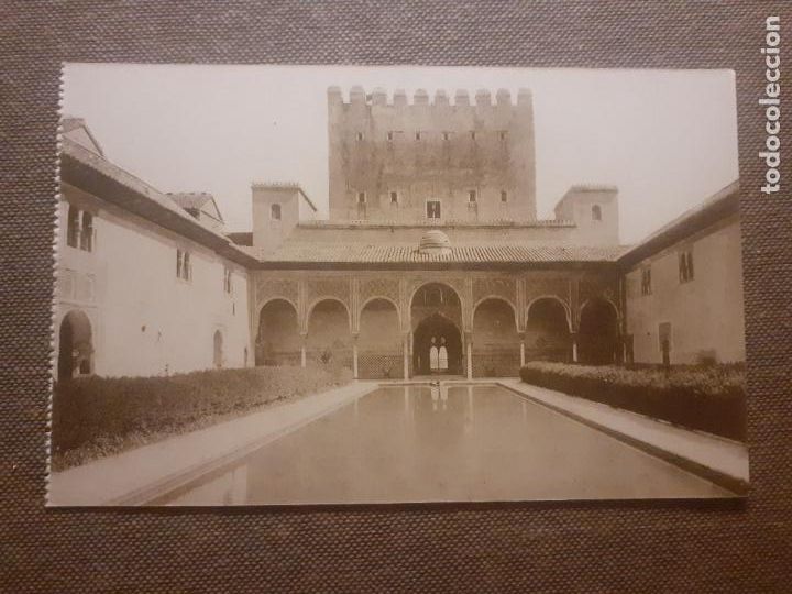 Postales: GRANADA ALHAMBRA PATIO DE LOS ARRAYANES Y TORRE DE GOMARES - Foto 1
