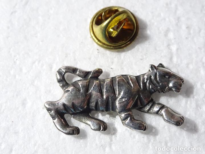 Postais: PIN DE ANIMALES. CALIDAD. TIGRE PLATEADO