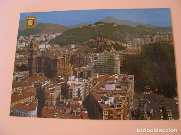 Postales: POSTAL DE MALAGA. VISTA GENERAL A&Eacute;REA. ED. DOMINGUEZ N&ordm; 87.