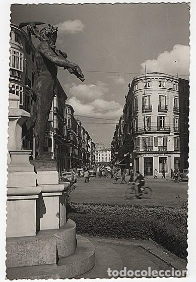 Postales: X126301 ANDALUCIA COSTA DEL SOL MALAGA CALLE MARQUES DE LARIOS CON EL BANCO DE SANTANDER