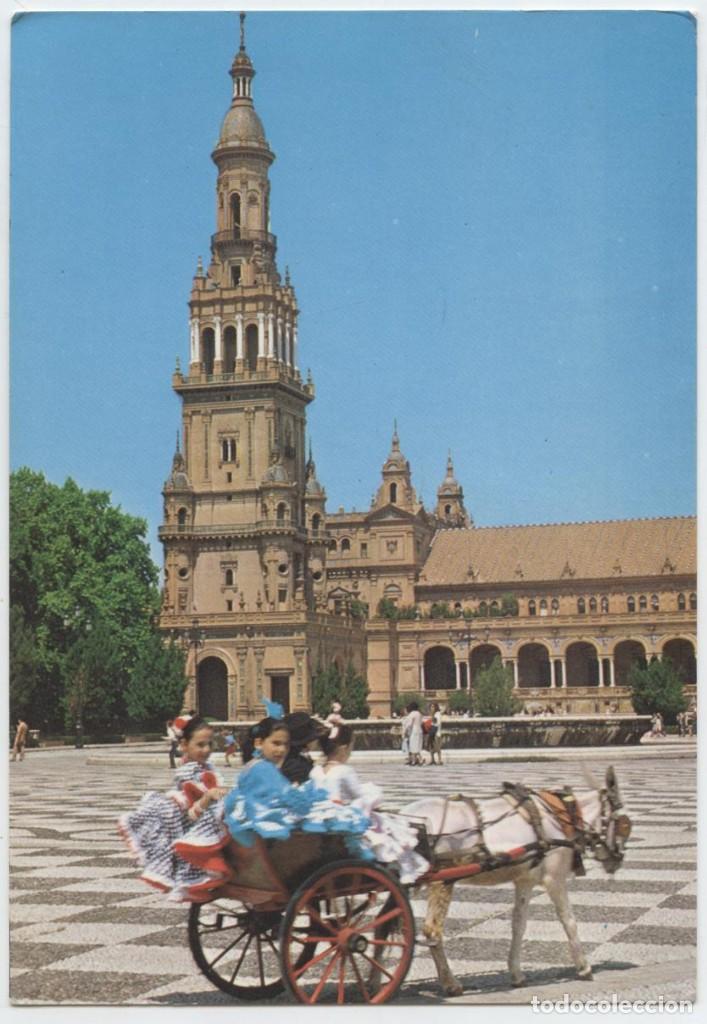 Postales: N&ordm; 697-SEVILLA. Plaza de Espa&ntilde;a, vista parcial. ED. BEASCOA