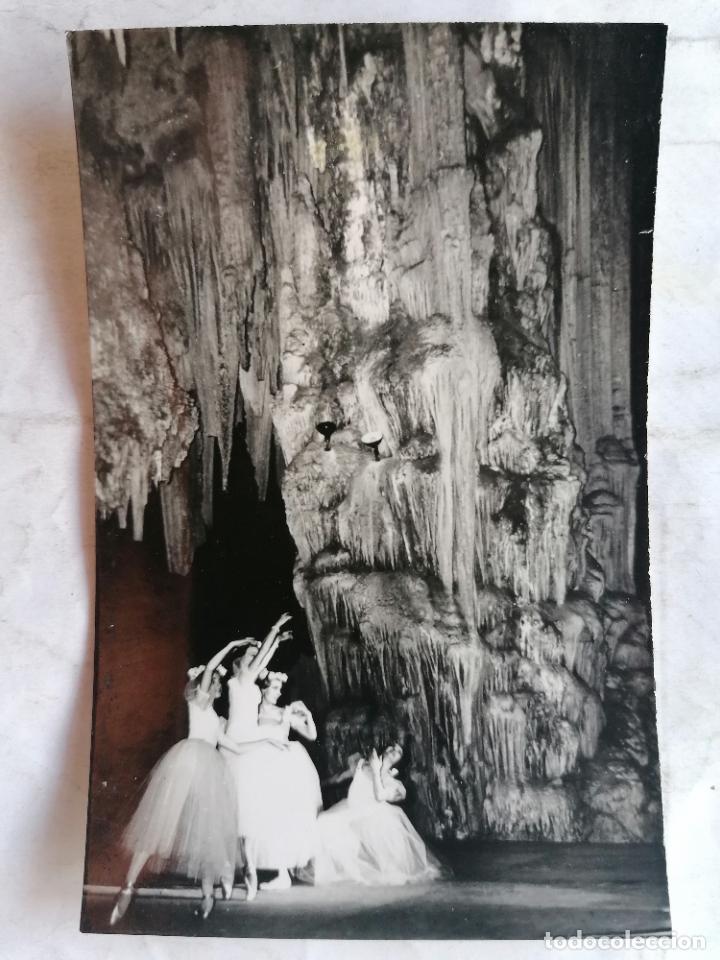 Postales: POSTAL CUEVA DE NERJA, ACTUACION DEL BALLET TOUR DE PARIS , SIN CIRCULAR
