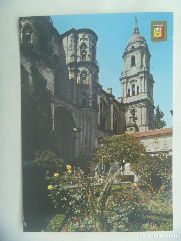 Postales: POSTAL DE MALAGA ( COSTA DEL SOL ): CATEDRAL, PUERTA DE LAS CADENAS. CIRCULADA EN 1974