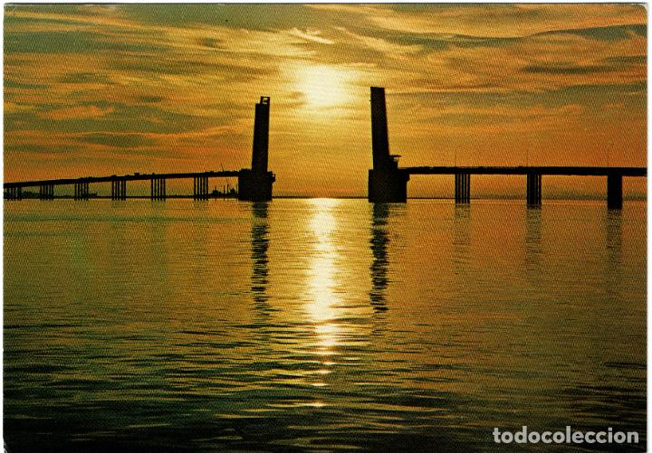 Postales: CADIZ - PUENTE JOSE LEON DE CARRANZA - GARCIA GARRABELLA EDITA PAPELERIA ALFA 83 - ESCRITA