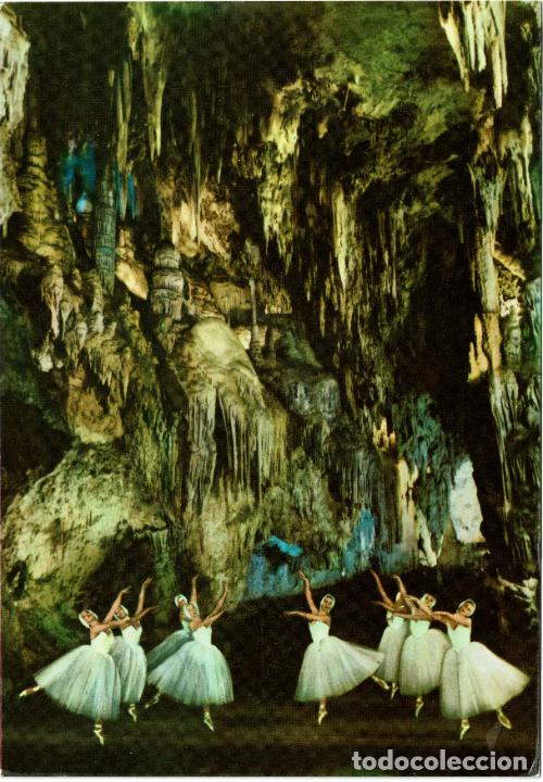 Postales: CUEVA DE NERJA MALAGA 40 ACTUACION DEL BALET DE LA TOUR DE PARIS - A&Ntilde;OS 70 - BALLET N CIRCULADA