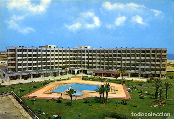 Postales: N&ordm; 22-ROQUETAS DE MAR. Almer&iacute;a. Hotel Zoraida Park. Sin circular. EDICIONES ARRIBAS