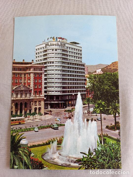 Postales: FUENTE DE LA MARINA Y HOTEL MALAGA PALACIO MALAGA COSTA DEL SOL 1969 42 ED INTER POSTAL SIN CIRCULAR