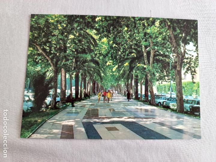 Postales: N&ordm; 106 MALAGA PASEO DEL PARQUE. COSTA DEL SOL. EDICIONES VISTA CROM. A&Ntilde;OS 60 SIN CIRCULAR