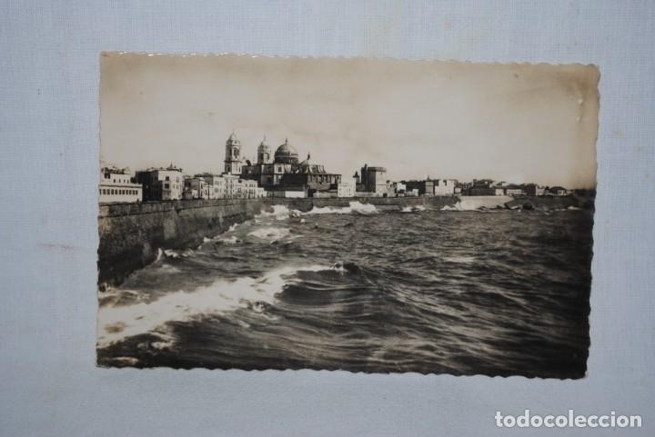 Postales: CADIZ , CAMPO DEL SUR Y MURALLAS SIN BLOQUES .