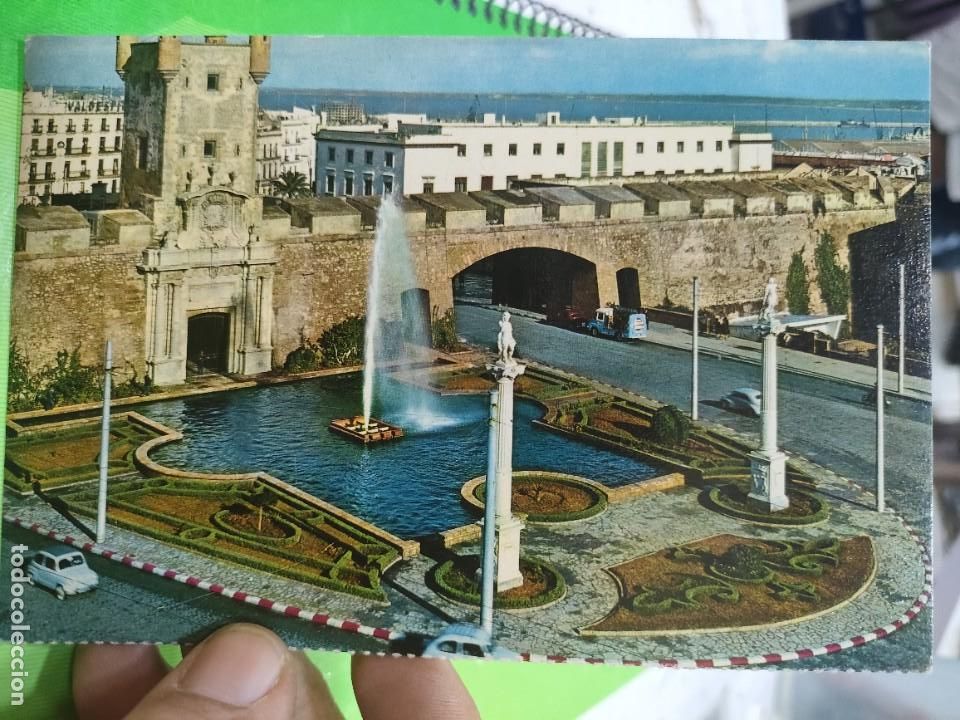 Postales: Postal CADIZ De Tierra Monumentos a San Servando y San Germ&aacute;n mod 123 FARDI S/C