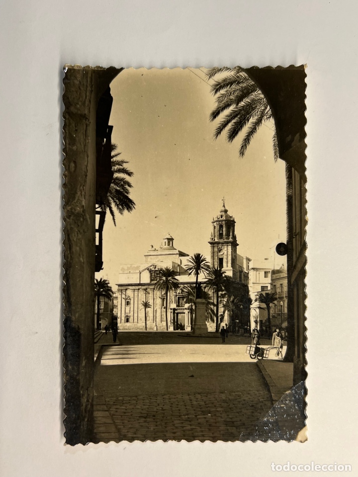 Postales: CADIZ. Postal No.220, Arco de la Rosa. Ediciones AISA (h.1950?) S/C