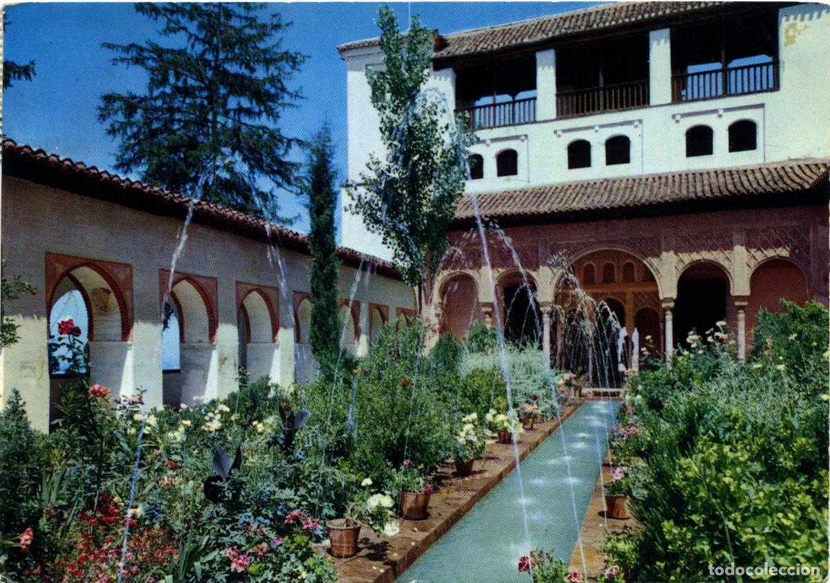 Postales: SERIE 45-N&ordm; 30-GRANADA. Generalife. Patio de la Acequia. Circulada en 1964. ED. KOLOR ZERKOWITZ