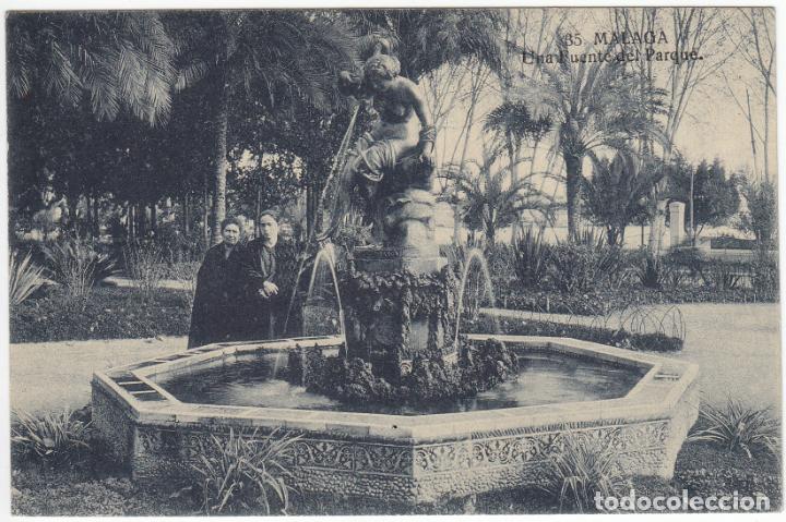 Postales: BONITA POSTAL - MALAGA - UNA FUENTE DEL PARQUE - GRAFOS