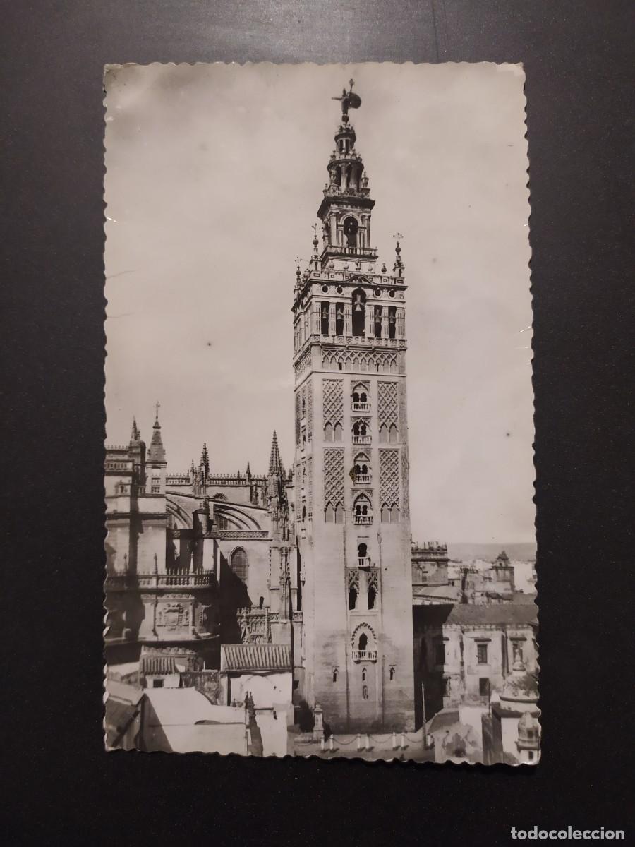 Postcards: SEVILLA - LA GIRALDA - ED. HELIOTIPIA ARTISTICA ESPA&Ntilde;OLA - CIRCULADA EN 1950