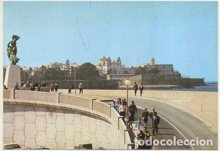 Postales: POSTAL DE CADIZ. ESTATUA DE GADES Y BALUARTE LA CANDELARIA P-ANC-631