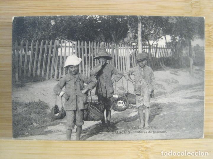 Postales: MALAGA-VENDEDORES DE PESCADO-POSTAL ANTIGUA-(102.049)