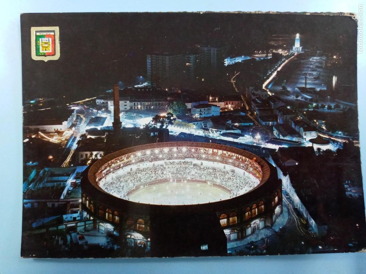 Postales: POSTAL DE MALAGA ( COSTA DEL SOL ): PLAZA DE TOROS Y FAROLA, NOCTURNA. A&Ntilde;OS 60