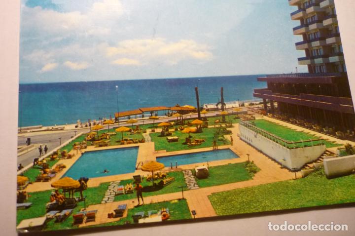 Postales: POSTAL BENALMADENA HOTEL ALHOA.-PLAYA -PISCINA -JARDIN CIRCULADA