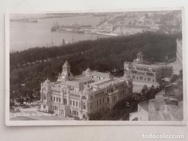Postales: POSTAL MALAGA, EL AYUNTAMIENTO Y CASA DE CORREOS, EDICIONES UNIQUE, N&ordm; 1411
