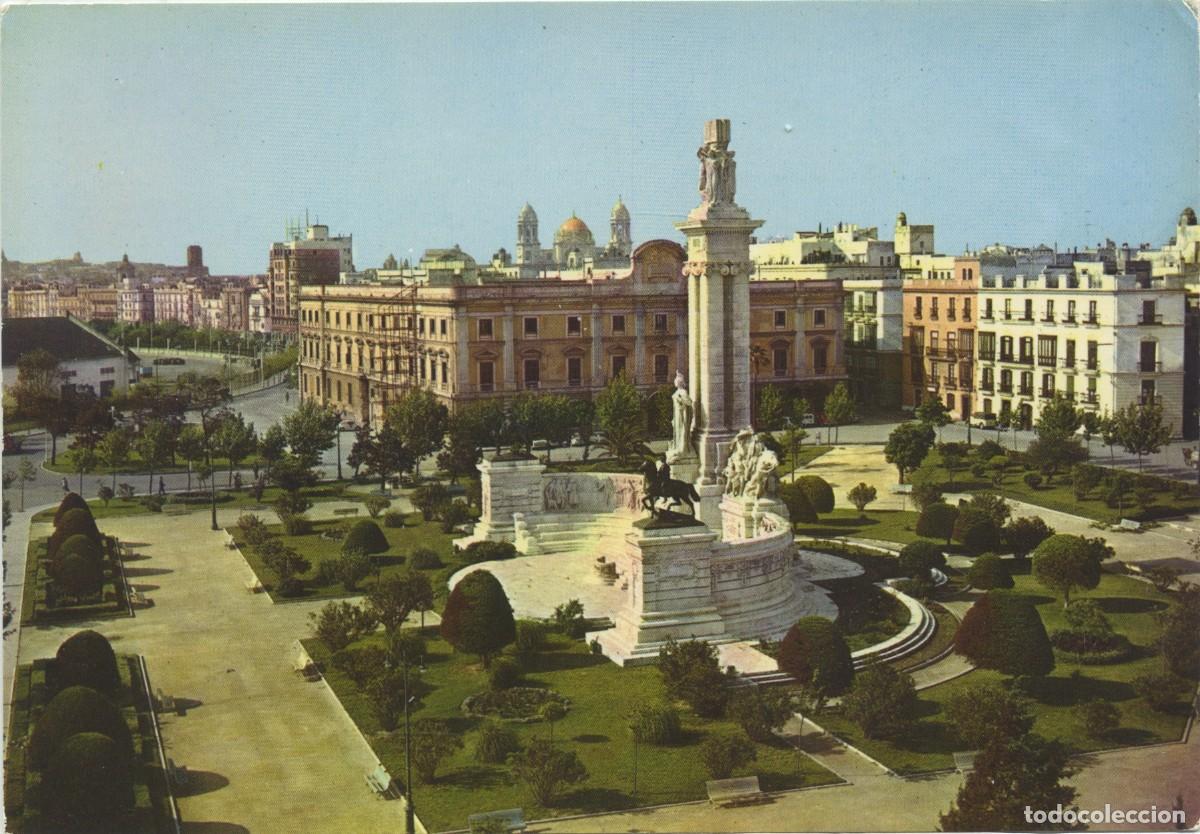 Postales: N&ordm; 2013-C&Aacute;DIZ. Plaza de Espa&ntilde;a y monumento a las Cortes. Plaza de Espa&ntilde;a. Sin circular. EDICIONES AR