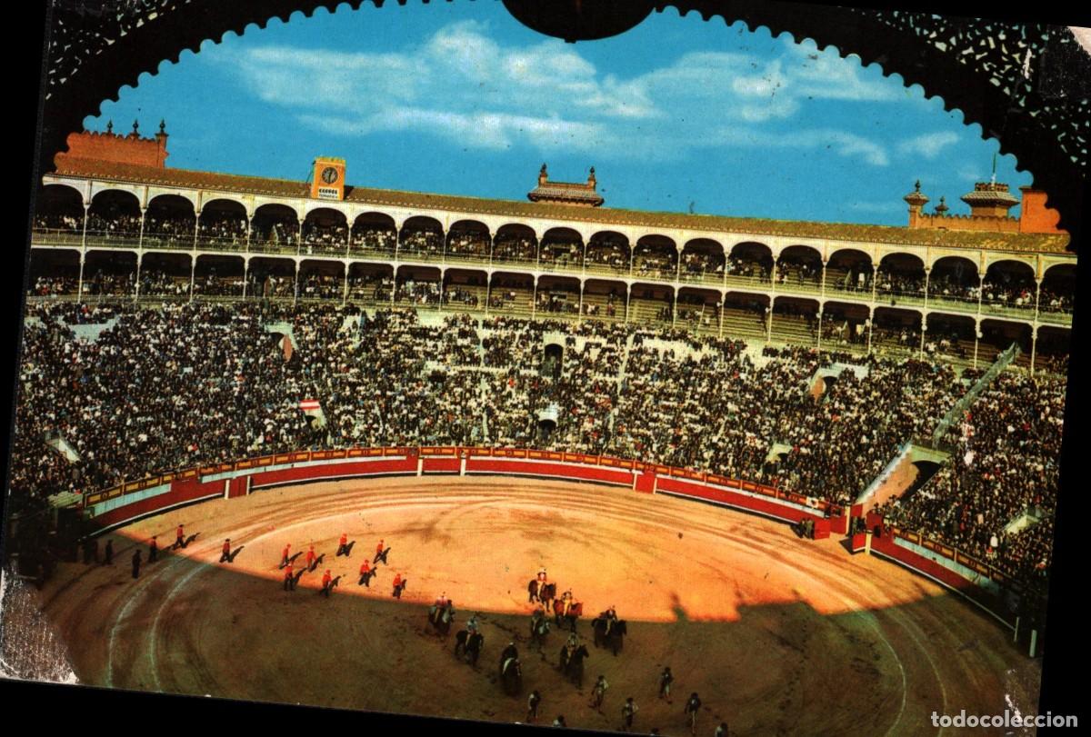 Postales: plaza de toros salida de la cuadrilla escrita