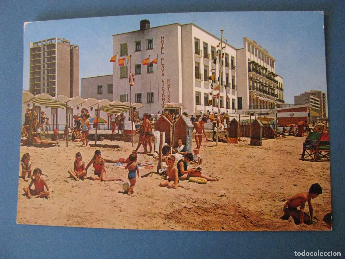 Postales: POSTAL DE CADIZ. PLAYA DE LA VICTORIA Y HOTEL PLAYA VICTORIA. GARCIA GARRABELLA.