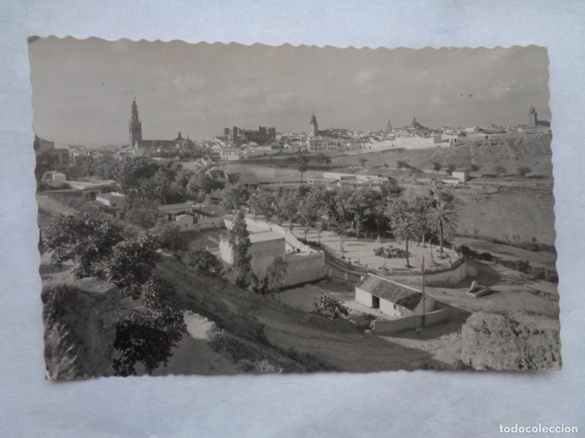 Postales: POSTAL DE CARMONA ( SEVILLA ): VISTA PARCIAL . A&Ntilde;OS 50, EN BLANCO Y NEGRO