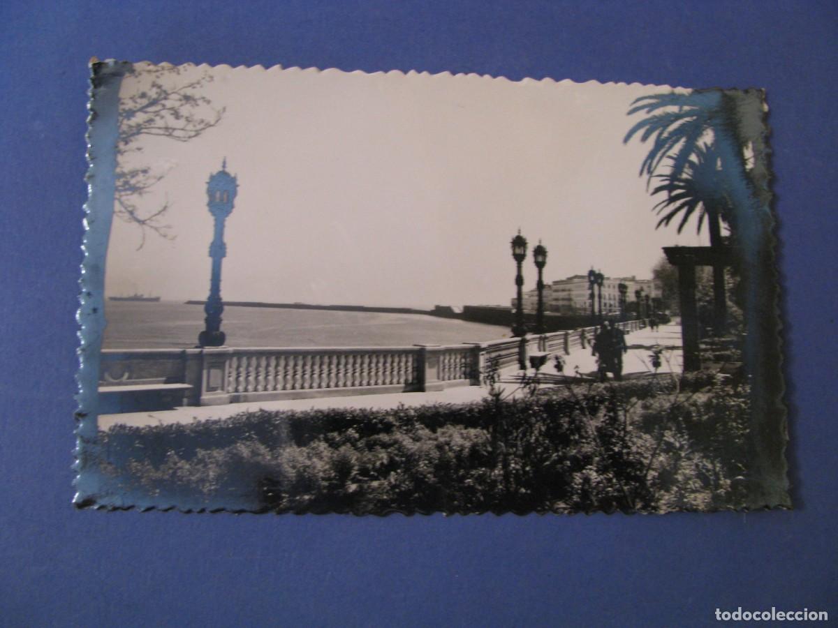 Postales: POSTAL FOTOGR&Aacute;FICA DE CADIZ. AVENIDA MARQUES DE COMILLAS. ED. SICILIA.