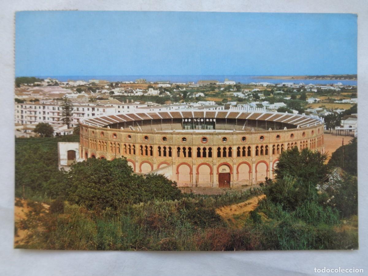 Postales: POSTAL DE SANLUCAR DE BARRAMEDA ( CADIZ ): PLAZA DE TOROS Y VISTA PARCIAL . A&Ntilde;OS 60