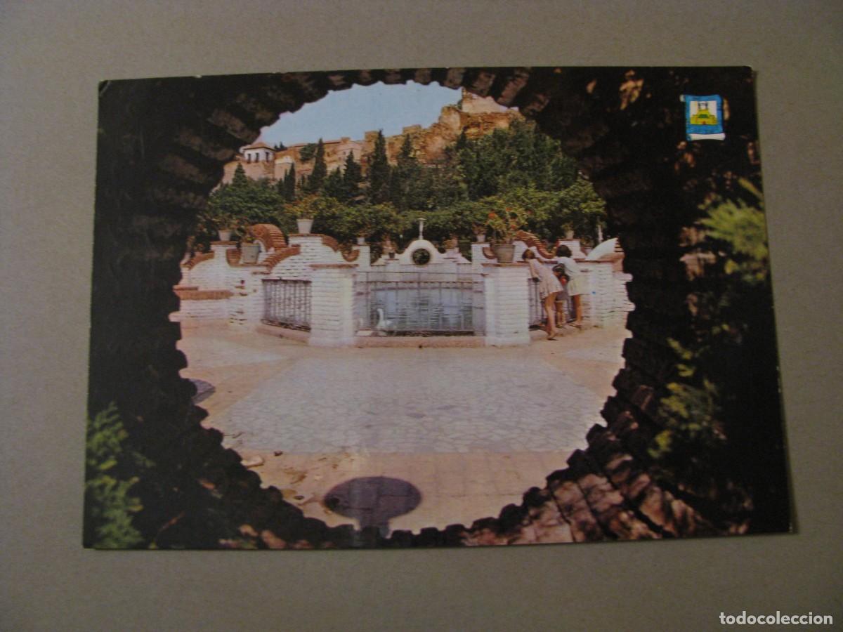 Postales: POSTAL DE MALAGA. JARDINES PUERTA OSCURA, FONDO LA ALCAZABA. EL PERGAMINO. ESCRITA.