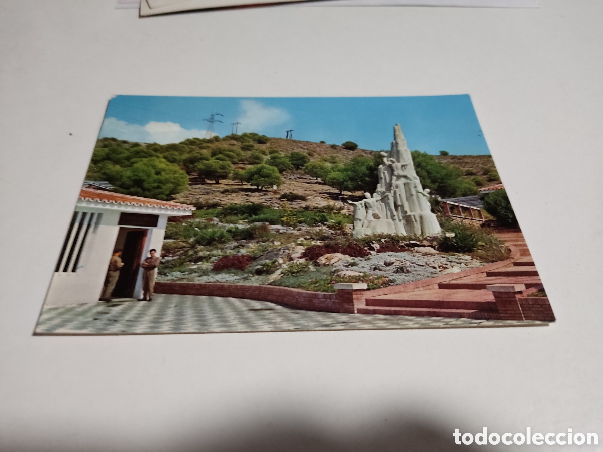 Postales: Postal Cueva de Nerja, monumento a los descubridores