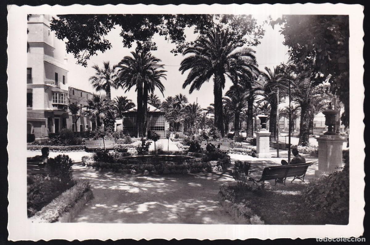 Postales: El Puerto de Santa Mar&iacute;a. *Parque de Calder&oacute;n...* Circulada.