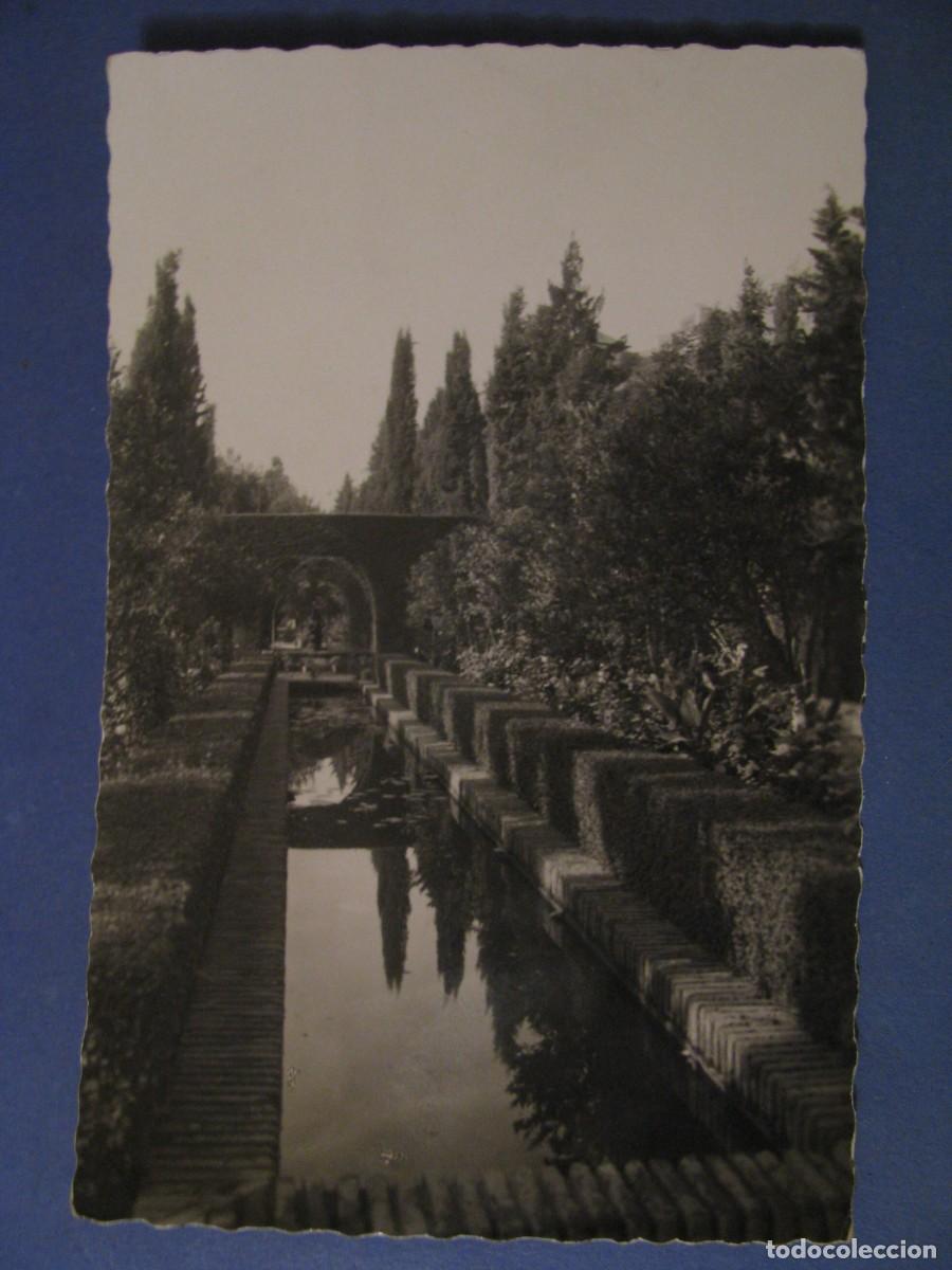 Postales: POSTAL FOTOGRAFICA DE MALAGA. JARDINES DE PUERTA OSCURA. GARCIA GARRABELLA. 24. CIRCULADA 1959.