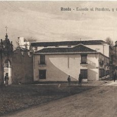 Postales: RONDA (MÁLAGA) - ENTRADA AL PICADERO Y CALLE SAN CARLOS - EDICIÓN LA ALIANZA
