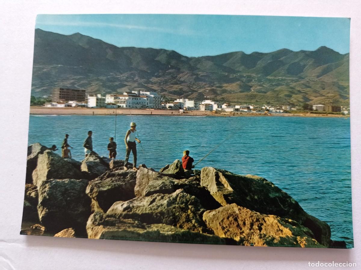 Postales: TARJETA POSTALES №48 FUENGIROLA LOS BOLICHES MALAGA PLAYAS Y PUEBLO AL FONDO SIERRA DE MIJAS