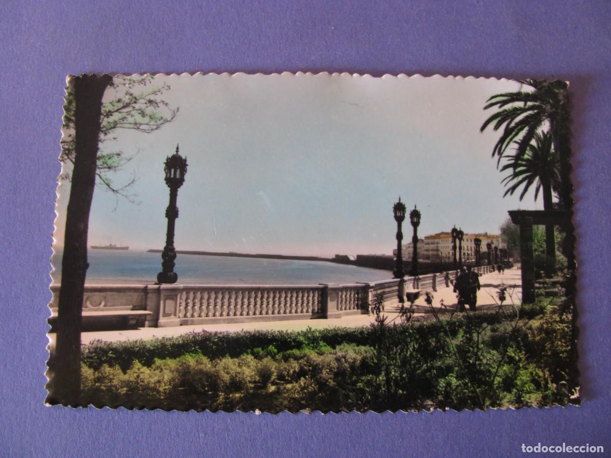 Postales: POSTAL FOTOGR&Aacute;FICA COLOREADA DE CADIZ. AVENIDA MARQUES DE COMILLAS. SICILIA. CIRCULADA 1965.